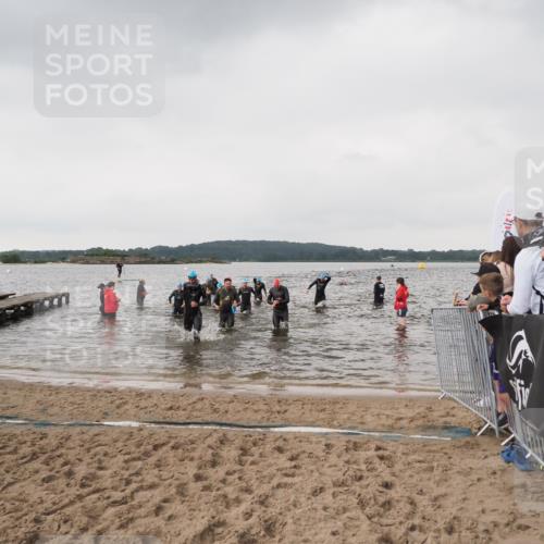 23.06.2024 - Viking Triathlon MichiJ http://msf.ph/oto/6346359 23.06.2024 10:42:07 Schwimmen 27, 133, 171, 320, 321, 437, 497, 522, 647 meine-sportfotos.de