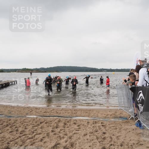 23.06.2024 - Viking Triathlon MichiJ http://msf.ph/oto/6346361 23.06.2024 10:42:08 Schwimmen 27, 93, 133, 171, 210, 320, 321, 437, 497, 522, 647 meine-sportfotos.de
