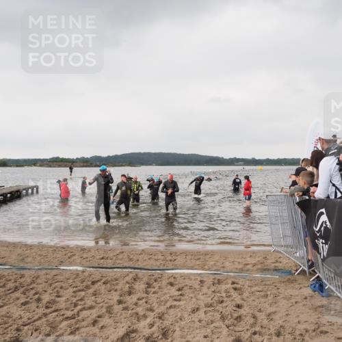 23.06.2024 - Viking Triathlon MichiJ http://msf.ph/oto/6346365 23.06.2024 10:42:08 Schwimmen 27, 93, 133, 171, 210, 320, 321, 437, 497, 522, 647 meine-sportfotos.de
