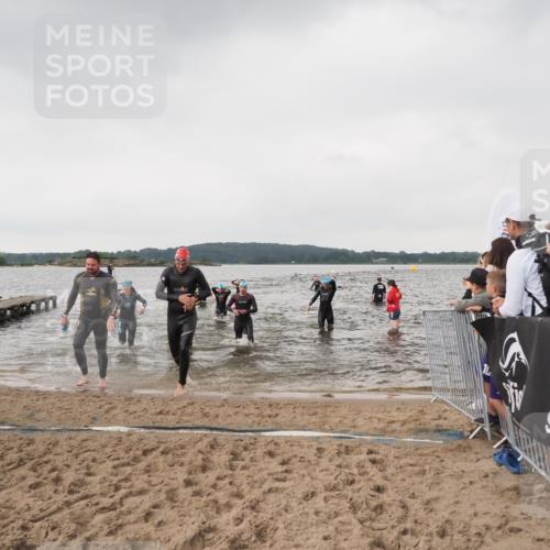 23.06.2024 - Viking Triathlon MichiJ http://msf.ph/oto/6346381 23.06.2024 10:42:13 Schwimmen 27, 93, 133, 210, 320, 321, 437, 497, 522, 647 meine-sportfotos.de