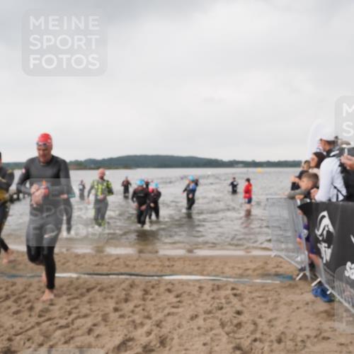 23.06.2024 - Viking Triathlon MichiJ http://msf.ph/oto/6346388 23.06.2024 10:42:15 Schwimmen 27, 93, 133, 210, 271, 320, 321, 497, 522, 647 meine-sportfotos.de