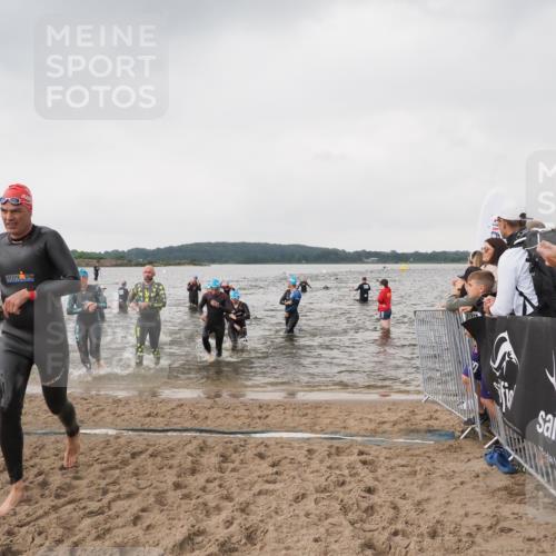 23.06.2024 - Viking Triathlon MichiJ http://msf.ph/oto/6346390 23.06.2024 10:42:15 Schwimmen 27, 93, 133, 210, 271, 320, 321, 497, 522, 647 meine-sportfotos.de