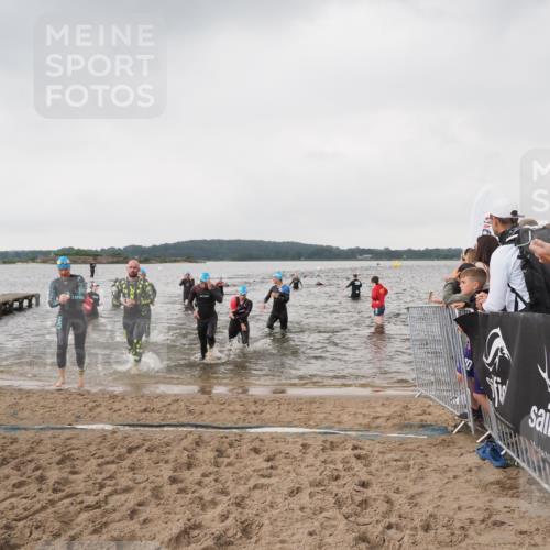 23.06.2024 - Viking Triathlon MichiJ http://msf.ph/oto/6346391 23.06.2024 10:42:15 Schwimmen 27, 93, 133, 210, 271, 320, 321, 497, 522, 647 meine-sportfotos.de