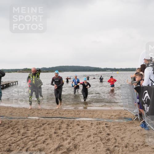 23.06.2024 - Viking Triathlon MichiJ http://msf.ph/oto/6346398 23.06.2024 10:42:17 Schwimmen 27, 93, 210, 271, 320, 321, 497, 522 meine-sportfotos.de