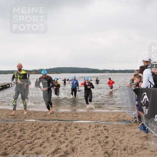 23.06.2024 - Viking Triathlon MichiJ http://msf.ph/oto/6346402 23.06.2024 10:42:18 Schwimmen 27, 93, 210, 271, 320, 321, 497, 522 meine-sportfotos.de