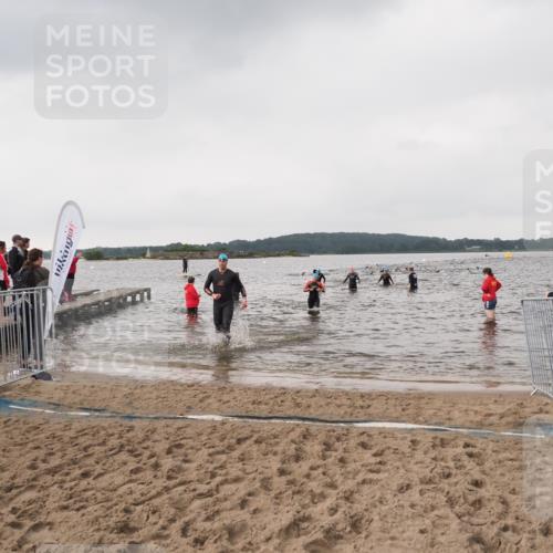 23.06.2024 - Viking Triathlon MichiJ http://msf.ph/oto/6346421 23.06.2024 10:42:25 Schwimmen 271, 352 meine-sportfotos.de