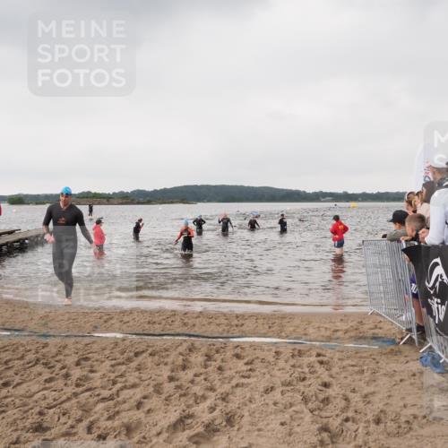 23.06.2024 - Viking Triathlon MichiJ http://msf.ph/oto/6346430 23.06.2024 10:42:27 Schwimmen 271, 352 meine-sportfotos.de