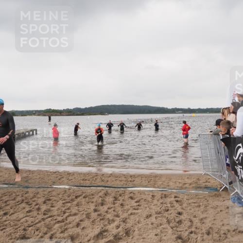23.06.2024 - Viking Triathlon MichiJ http://msf.ph/oto/6346434 23.06.2024 10:42:28 Schwimmen 271, 352 meine-sportfotos.de