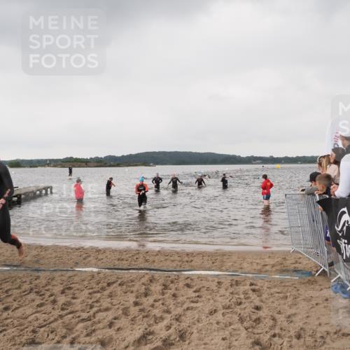 23.06.2024 - Viking Triathlon MichiJ http://msf.ph/oto/6346435 23.06.2024 10:42:28 Schwimmen 271, 352 meine-sportfotos.de
