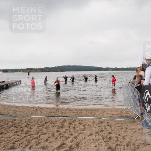 23.06.2024 - Viking Triathlon MichiJ http://msf.ph/oto/6346438 23.06.2024 10:42:29 Schwimmen 271, 352 meine-sportfotos.de