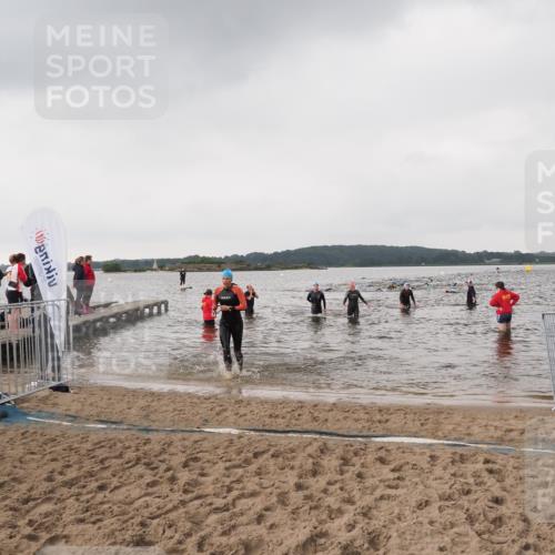 23.06.2024 - Viking Triathlon MichiJ http://msf.ph/oto/6346441 23.06.2024 10:42:33 Schwimmen 115, 352, 639 meine-sportfotos.de