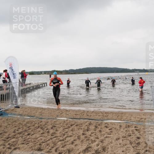 23.06.2024 - Viking Triathlon MichiJ http://msf.ph/oto/6346445 23.06.2024 10:42:34 Schwimmen 115, 352, 639 meine-sportfotos.de