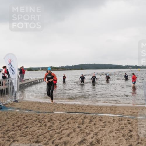 23.06.2024 - Viking Triathlon MichiJ http://msf.ph/oto/6346447 23.06.2024 10:42:34 Schwimmen 115, 352, 639 meine-sportfotos.de