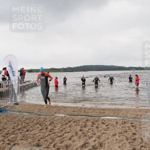 23.06.2024 - Viking Triathlon MichiJ http://msf.ph/oto/6346448 23.06.2024 10:42:35 Schwimmen 115, 352, 639 meine-sportfotos.de
