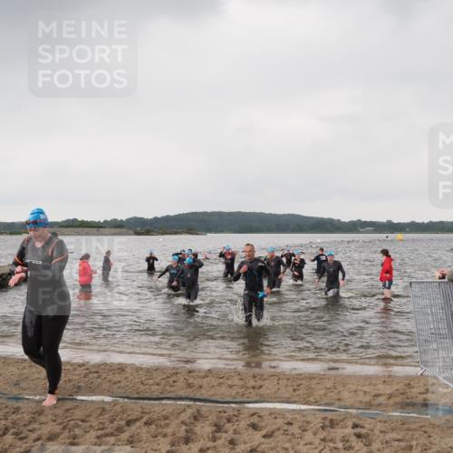 23.06.2024 - Viking Triathlon MichiJ http://msf.ph/oto/6346501 23.06.2024 10:43:11 Schwimmen 67, 78, 109, 163, 187, 196, 244, 277, 338, 392, 466, 500 meine-sportfotos.de