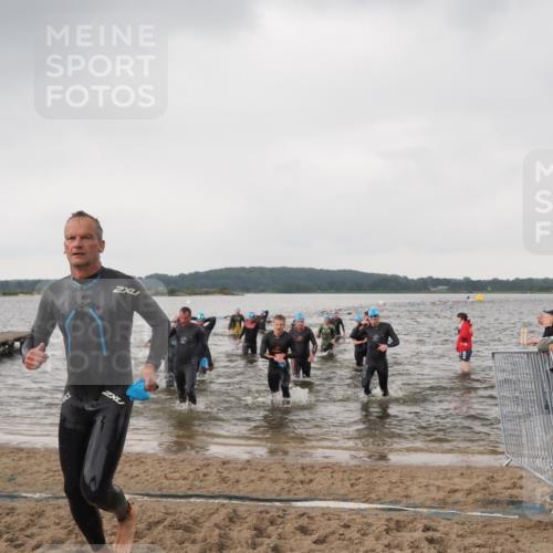 23.06.2024 - Viking Triathlon MichiJ http://msf.ph/oto/6346515 23.06.2024 10:43:14 Schwimmen 67, 78, 109, 187, 196, 244, 268, 277, 392, 466, 500 meine-sportfotos.de