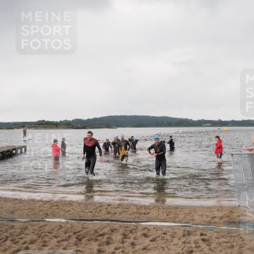 23.06.2024 - Viking Triathlon MichiJ http://msf.ph/oto/6346567 23.06.2024 10:43:27 Schwimmen 65, 239, 268, 323, 508, 633 meine-sportfotos.de