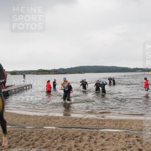 23.06.2024 - Viking Triathlon MichiJ http://msf.ph/oto/6346599 23.06.2024 10:43:35 Schwimmen 65, 239, 347, 496, 537, 633 meine-sportfotos.de