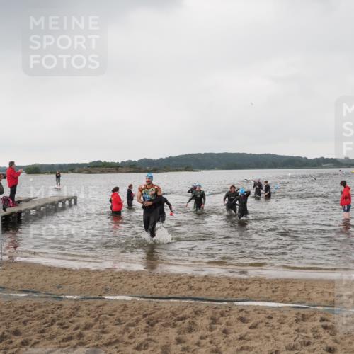23.06.2024 - Viking Triathlon MichiJ http://msf.ph/oto/6346601 23.06.2024 10:43:35 Schwimmen 65, 239, 347, 496, 537, 633 meine-sportfotos.de