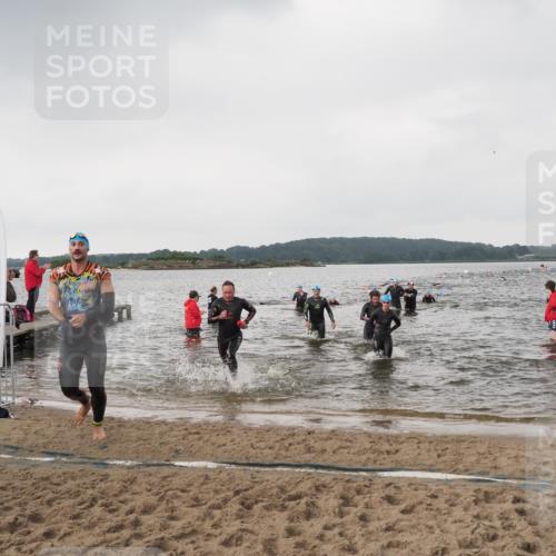 23.06.2024 - Viking Triathlon MichiJ http://msf.ph/oto/6346610 23.06.2024 10:43:37 Schwimmen 65, 347, 496, 537, 633 meine-sportfotos.de
