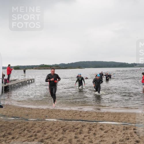 23.06.2024 - Viking Triathlon MichiJ http://msf.ph/oto/6346614 23.06.2024 10:43:38 Schwimmen 65, 347, 381, 496, 537, 633 meine-sportfotos.de