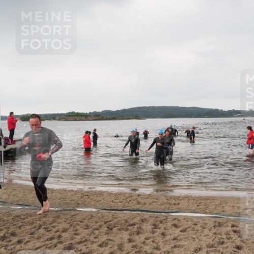 23.06.2024 - Viking Triathlon MichiJ http://msf.ph/oto/6346620 23.06.2024 10:43:39 Schwimmen 17, 65, 347, 381, 496, 537, 633 meine-sportfotos.de