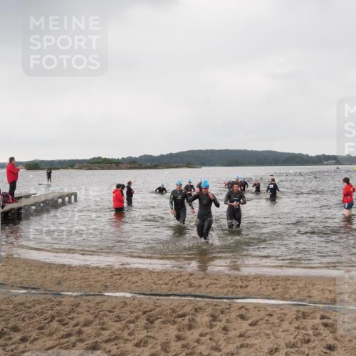 23.06.2024 - Viking Triathlon MichiJ http://msf.ph/oto/6346623 23.06.2024 10:43:39 Schwimmen 17, 65, 347, 381, 496, 537, 633 meine-sportfotos.de