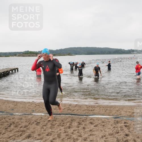 23.06.2024 - Viking Triathlon MichiJ http://msf.ph/oto/6346715 23.06.2024 10:44:23 Schwimmen 60, 77, 148, 509, 519, 651 meine-sportfotos.de