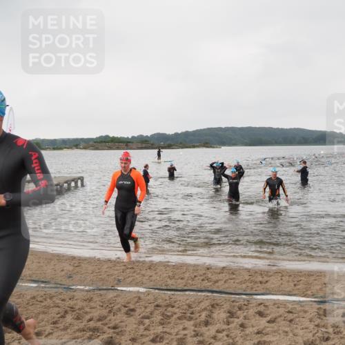 23.06.2024 - Viking Triathlon MichiJ http://msf.ph/oto/6346719 23.06.2024 10:44:24 Schwimmen 60, 77, 509, 519, 651 meine-sportfotos.de