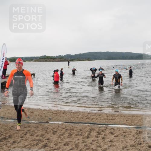 23.06.2024 - Viking Triathlon MichiJ http://msf.ph/oto/6346723 23.06.2024 10:44:25 Schwimmen 60, 77, 509, 519, 651 meine-sportfotos.de