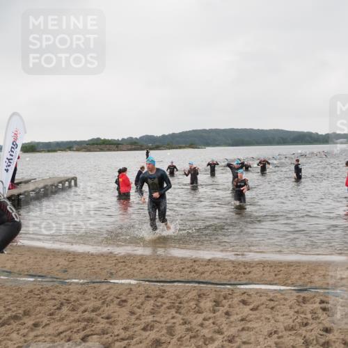 23.06.2024 - Viking Triathlon MichiJ http://msf.ph/oto/6346743 23.06.2024 10:44:34 Schwimmen 35, 77, 334, 519 meine-sportfotos.de