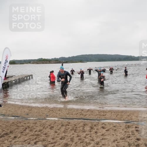 23.06.2024 - Viking Triathlon MichiJ http://msf.ph/oto/6346744 23.06.2024 10:44:34 Schwimmen 35, 77, 334, 519 meine-sportfotos.de