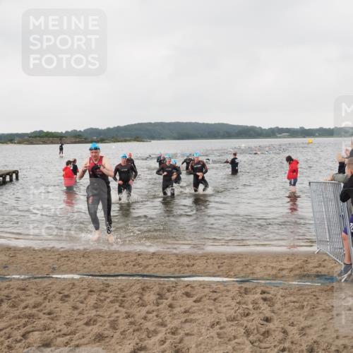 23.06.2024 - Viking Triathlon MichiJ http://msf.ph/oto/6346766 23.06.2024 10:44:47 Schwimmen 121, 371, 378, 511, 532, 649 meine-sportfotos.de