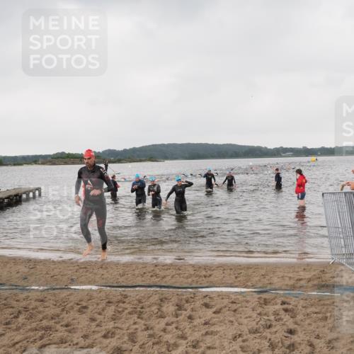 23.06.2024 - Viking Triathlon MichiJ http://msf.ph/oto/6346789 23.06.2024 10:44:59 Schwimmen 184, 195, 284, 649 meine-sportfotos.de