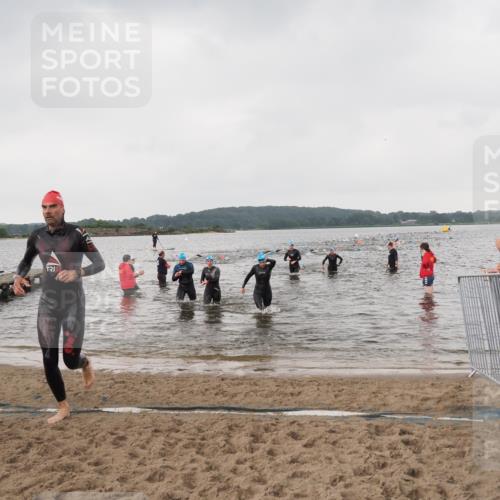 23.06.2024 - Viking Triathlon MichiJ http://msf.ph/oto/6346794 23.06.2024 10:45:00 Schwimmen 184, 195, 284, 384, 649 meine-sportfotos.de