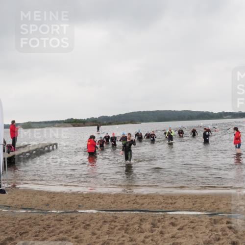 23.06.2024 - Viking Triathlon MichiJ http://msf.ph/oto/6346855 23.06.2024 10:45:18 Schwimmen 206, 443, 480, 493, 652 meine-sportfotos.de