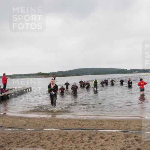 23.06.2024 - Viking Triathlon MichiJ http://msf.ph/oto/6346868 23.06.2024 10:45:22 Schwimmen 267, 375, 380, 443, 480, 493, 495, 652 meine-sportfotos.de