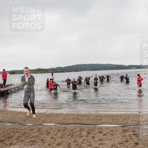 23.06.2024 - Viking Triathlon MichiJ http://msf.ph/oto/6346874 23.06.2024 10:45:23 Schwimmen 267, 375, 380, 443, 480, 493, 495, 652 meine-sportfotos.de