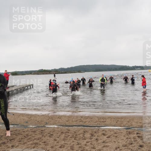 23.06.2024 - Viking Triathlon MichiJ http://msf.ph/oto/6346878 23.06.2024 10:45:24 Schwimmen 267, 375, 380, 443, 480, 493, 495, 652 meine-sportfotos.de