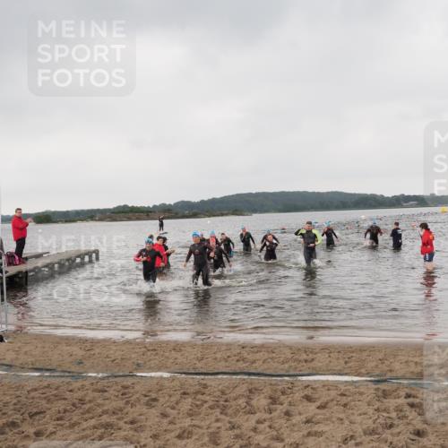 23.06.2024 - Viking Triathlon MichiJ http://msf.ph/oto/6346880 23.06.2024 10:45:25 Schwimmen 267, 375, 380, 403, 443, 480, 493, 495, 652 meine-sportfotos.de