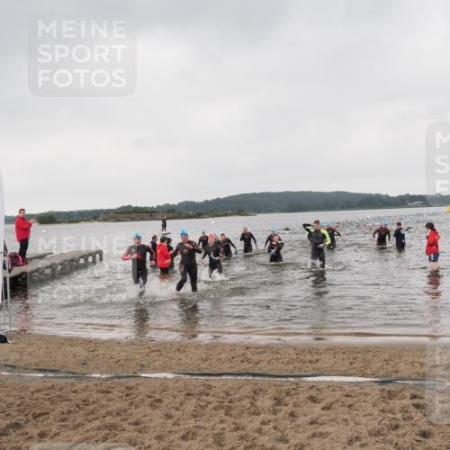 23.06.2024 - Viking Triathlon MichiJ http://msf.ph/oto/6346883 23.06.2024 10:45:25 Schwimmen 267, 375, 380, 403, 443, 480, 493, 495, 652 meine-sportfotos.de
