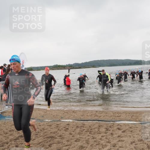 23.06.2024 - Viking Triathlon MichiJ http://msf.ph/oto/6346897 23.06.2024 10:45:29 Schwimmen 54, 267, 343, 375, 380, 403, 443, 493, 495, 652 meine-sportfotos.de