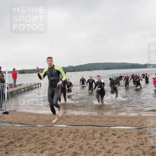 23.06.2024 - Viking Triathlon MichiJ http://msf.ph/oto/6346912 23.06.2024 10:45:33 Schwimmen 54, 63, 220, 267, 274, 343, 375, 380, 403, 495, 506 meine-sportfotos.de