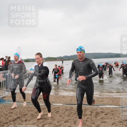 23.06.2024 - Viking Triathlon MichiJ http://msf.ph/oto/6346924 23.06.2024 10:45:36 Schwimmen 54, 63, 220, 267, 274, 343, 380, 403, 430, 495, 506, 641 meine-sportfotos.de