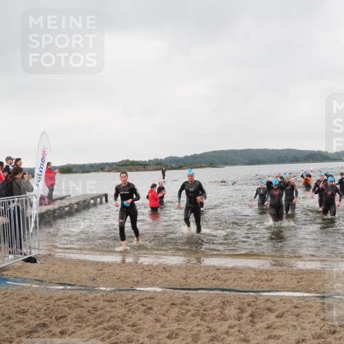23.06.2024 - Viking Triathlon MichiJ http://msf.ph/oto/6346929 23.06.2024 10:45:37 Schwimmen 54, 63, 220, 267, 274, 343, 380, 403, 430, 495, 506, 641 meine-sportfotos.de