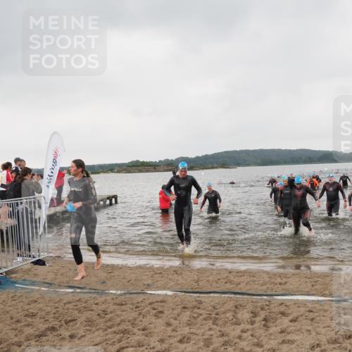 23.06.2024 - Viking Triathlon MichiJ http://msf.ph/oto/6346930 23.06.2024 10:45:38 Schwimmen 54, 63, 220, 274, 343, 403, 430, 433, 506, 641 meine-sportfotos.de
