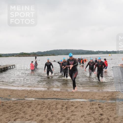 23.06.2024 - Viking Triathlon MichiJ http://msf.ph/oto/6346941 23.06.2024 10:45:41 Schwimmen 54, 63, 220, 274, 343, 430, 433, 506, 641 meine-sportfotos.de