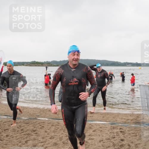 23.06.2024 - Viking Triathlon MichiJ http://msf.ph/oto/6346957 23.06.2024 10:45:46 Schwimmen 63, 156, 220, 247, 274, 395, 430, 433, 506, 641, 644 meine-sportfotos.de