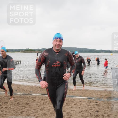 23.06.2024 - Viking Triathlon MichiJ http://msf.ph/oto/6346958 23.06.2024 10:45:46 Schwimmen 63, 156, 220, 247, 274, 395, 430, 433, 506, 641, 644 meine-sportfotos.de