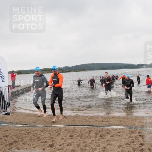 23.06.2024 - Viking Triathlon MichiJ http://msf.ph/oto/6346981 23.06.2024 10:45:56 Schwimmen 18, 156, 247, 294, 395, 602, 644 meine-sportfotos.de
